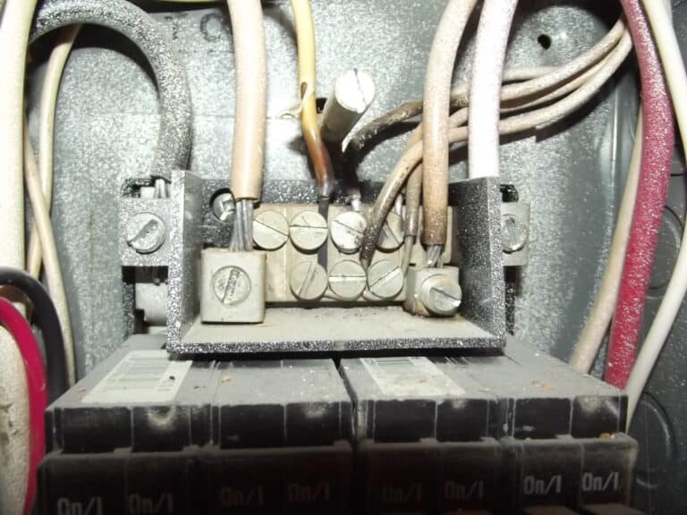 Common Electrical Issues in Edmonton Homes: A Guide for Homebuyers