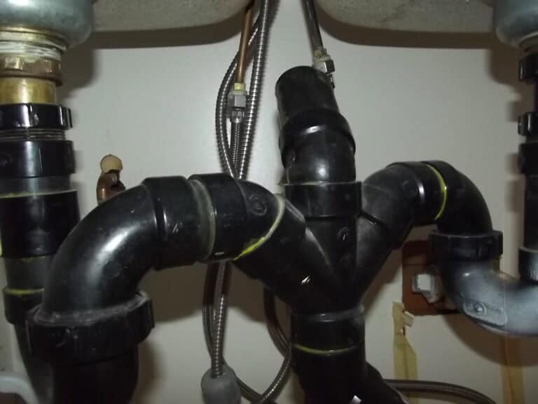 Clogged Pipes: Prevention and Solutions for Homebuyers